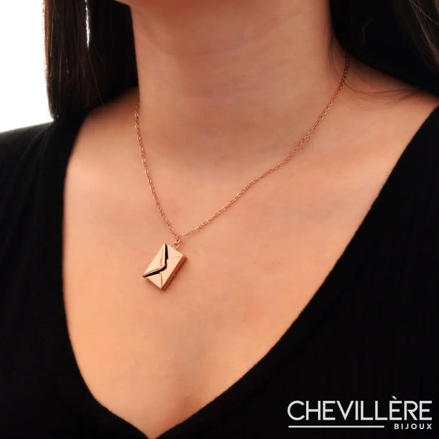 Collier Lettre d'Amour - Gravure Personnalisable - Chevillère Bijoux