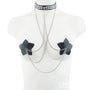 Cache-téton en cuir et collier à clous style bondage
