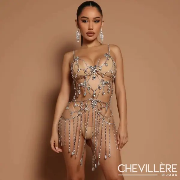 Bijou intime femme en strass avec chaînes délicates et motifs floraux