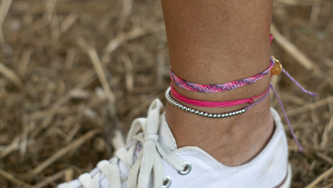 bracelet cheville droite